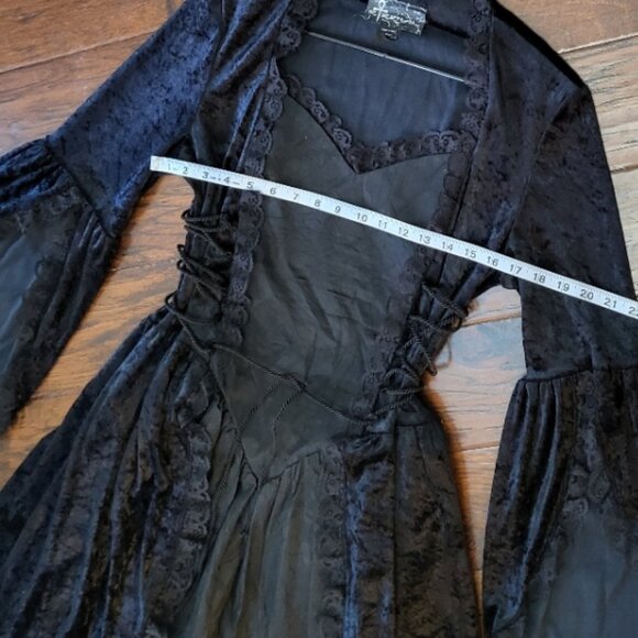 Eternal NYC Vintage Victorian Inspired Gothic Gown Black Velvet Dress Size Large - Picture 8 of 9